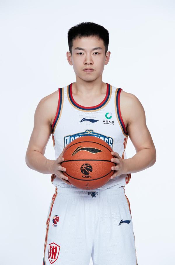 邬挺嘉 – 南京同曦篮球俱乐部官方网站